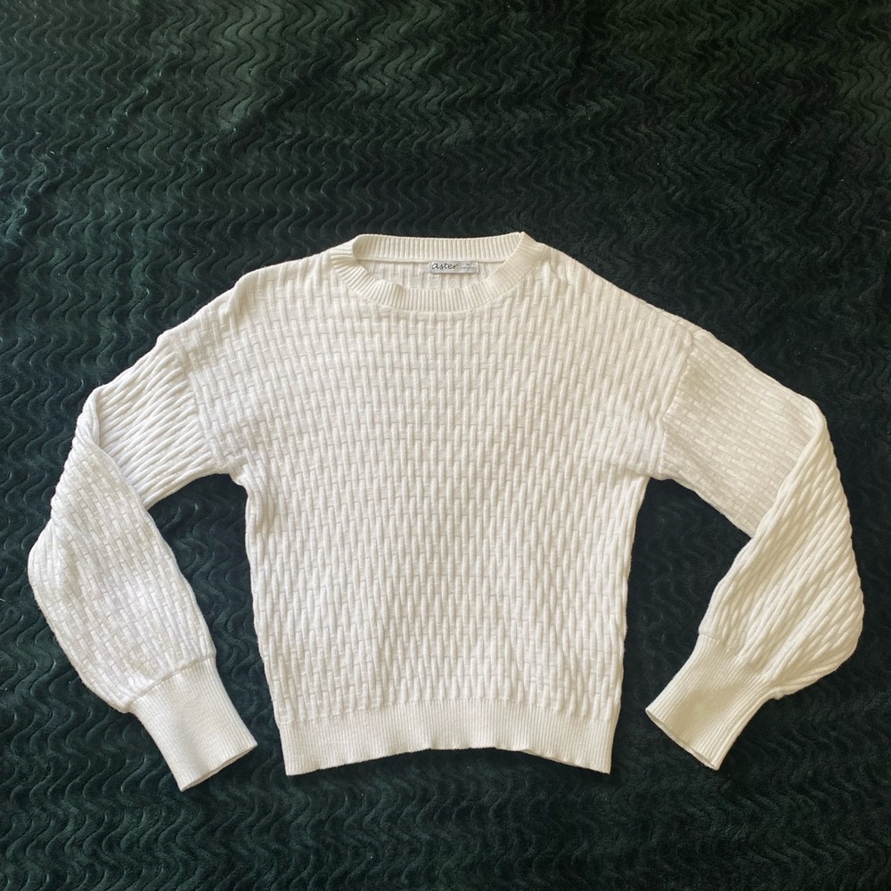 Cropped sweater with balloon sleeves size M